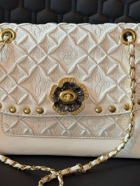 Handbags - White Quilted Chain-Handle Shoulder Bag with Gold Hardware